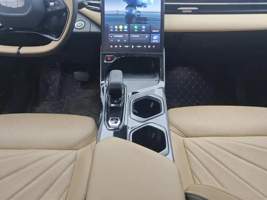 GEELY AUTOMOBILE BOYUE L