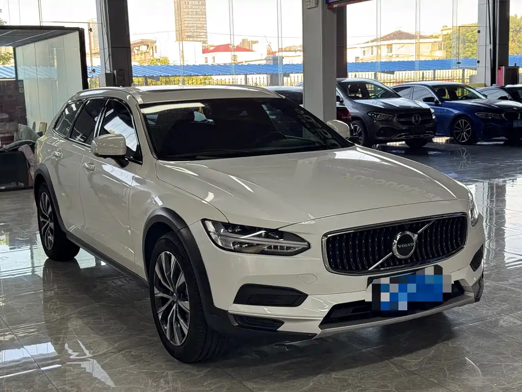 Volvo V90 — миниатюра 3