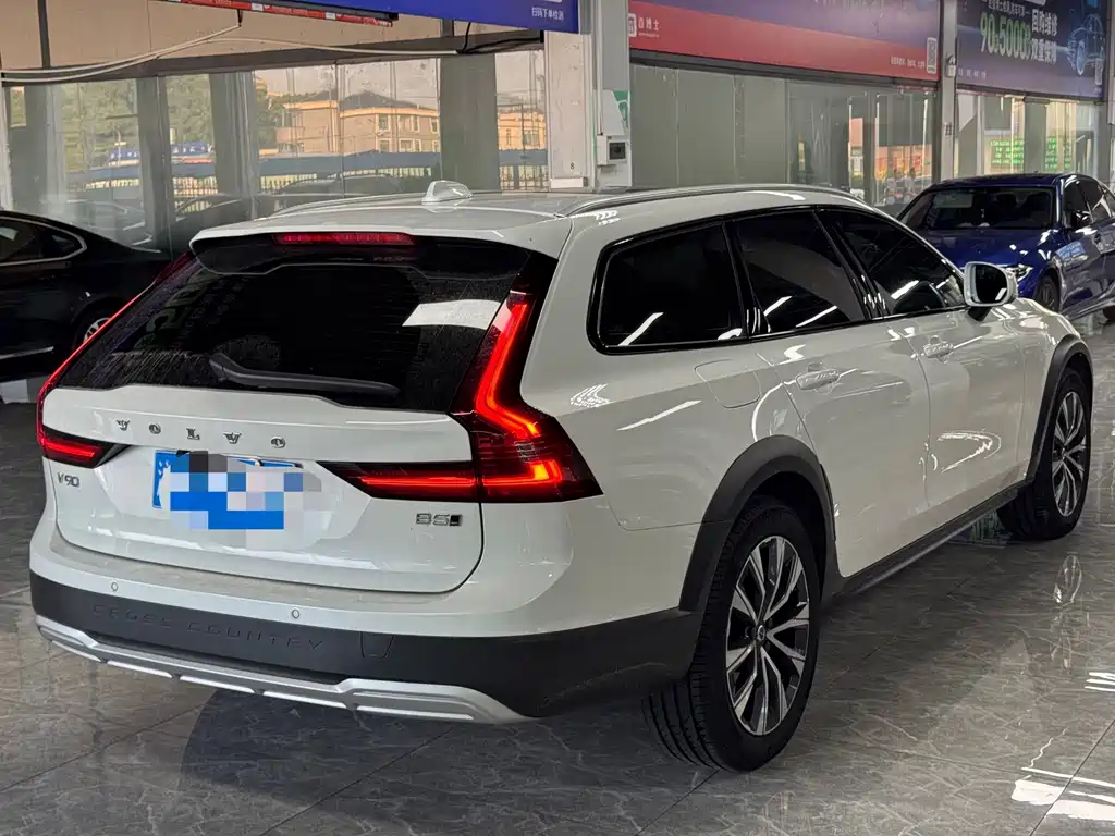 Volvo V90 — миниатюра 15