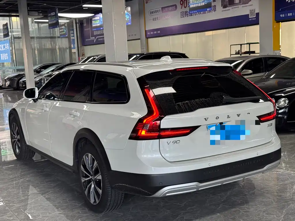 Volvo V90 — миниатюра 12