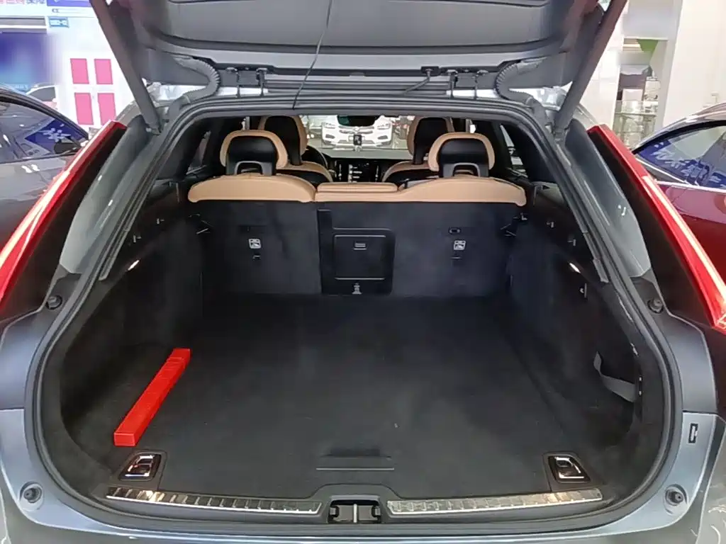 Volvo V90 — миниатюра 19