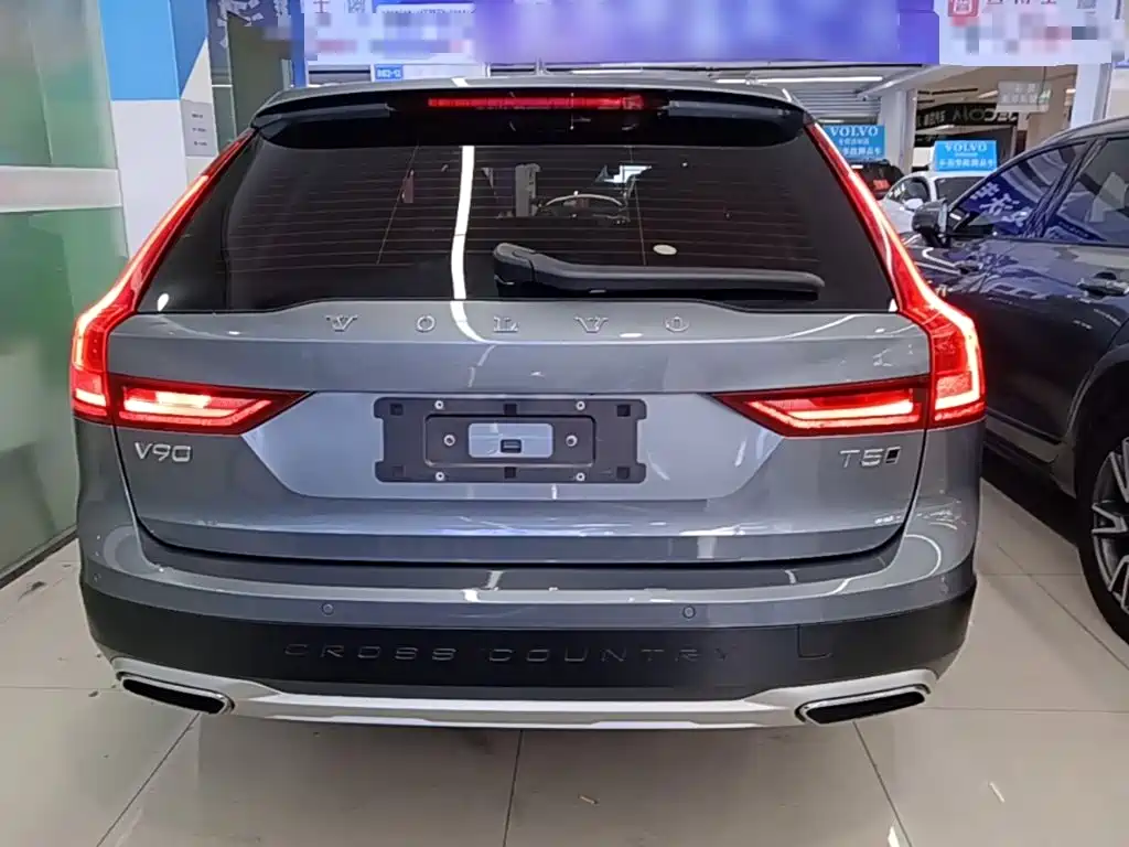 Volvo V90 — миниатюра 6