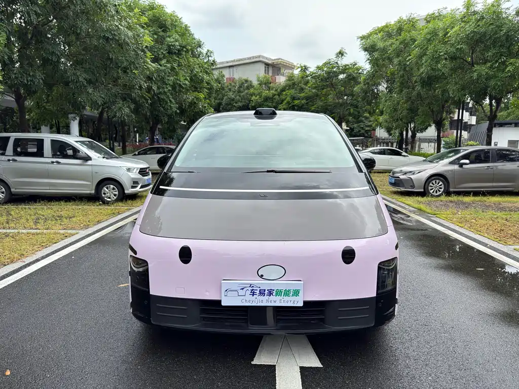 Li Auto MEGA 2024 Ultra