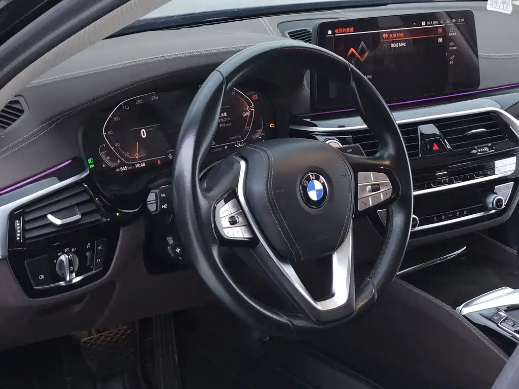 BMW 5 Series — миниатюра 21