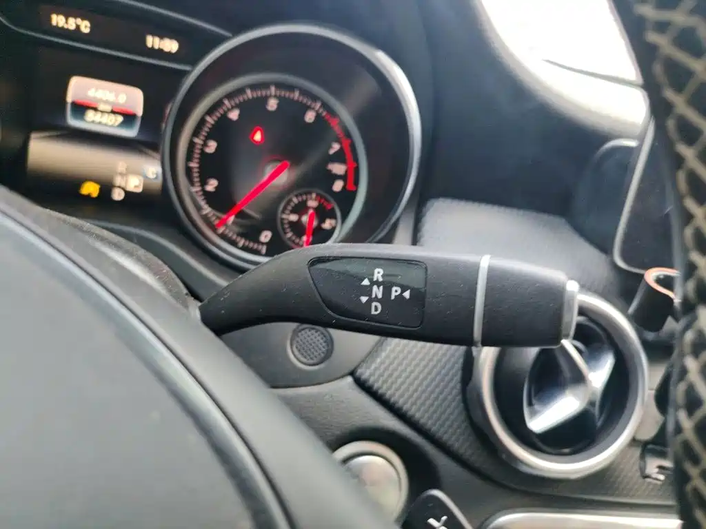 Mercedes-Benz GLA — миниатюра 15