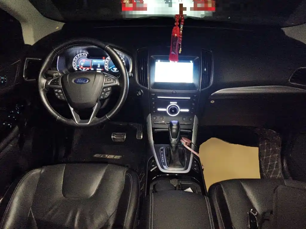 Ford Edge — миниатюра 10