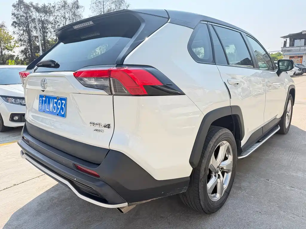 TOYOTA RAV4 RONGFANG