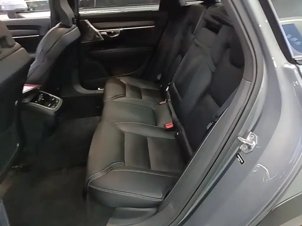 Volvo V90 — миниатюра 17