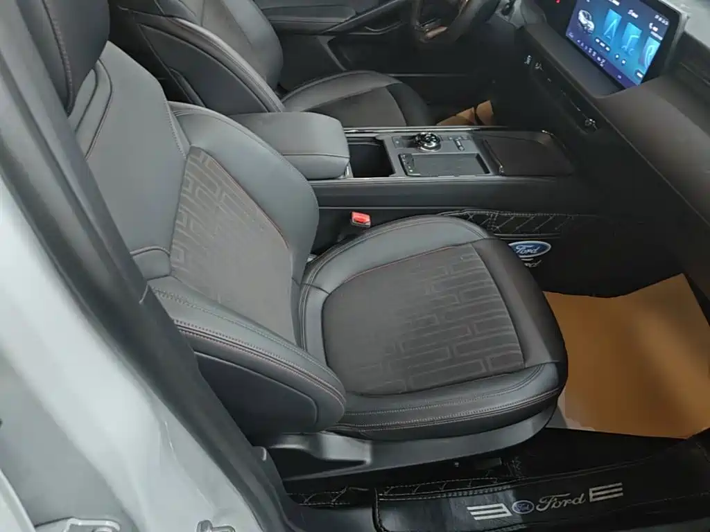Ford Mondeo — миниатюра 25