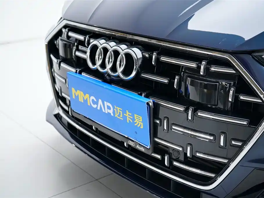Audi A7L 2024 45TFSI quattro S-line