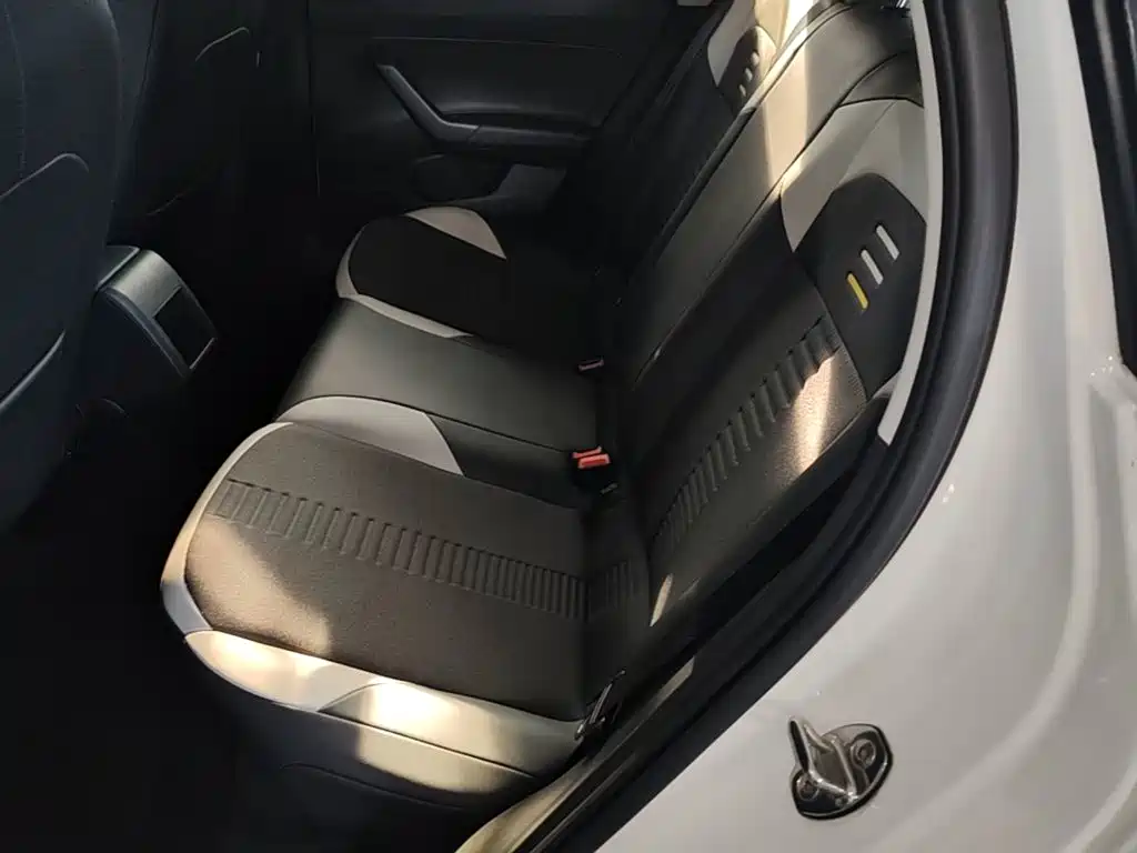 Volkswagen Polo — миниатюра 17