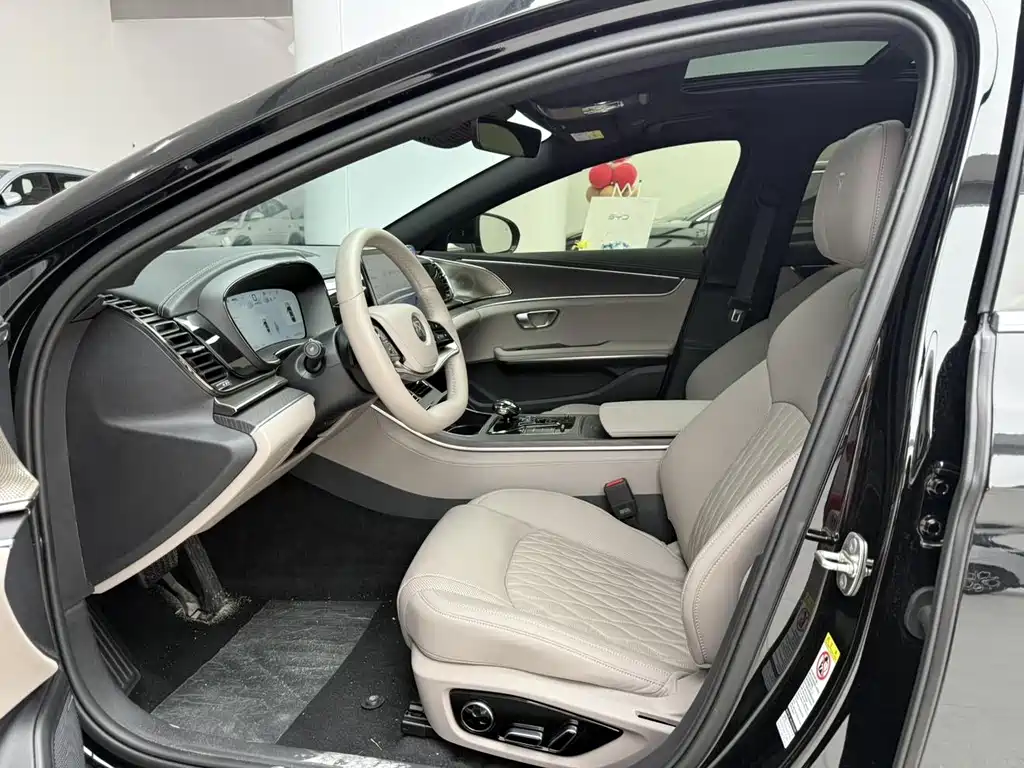 BYD Han — миниатюра 6