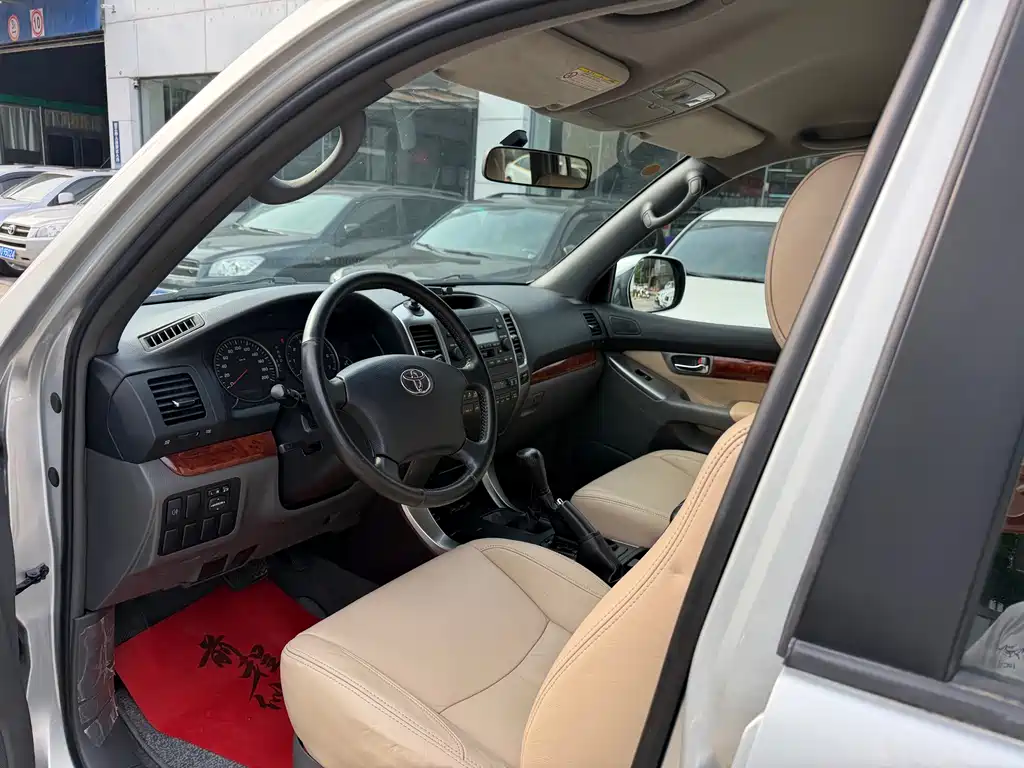 Toyota Land Cruiser Prado 2004 GX 2.7 AT