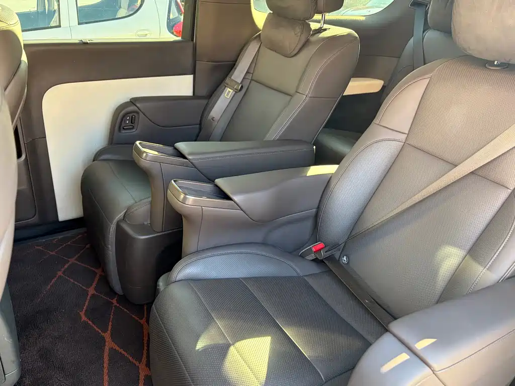 Li Auto Li MEGA — миниатюра 6