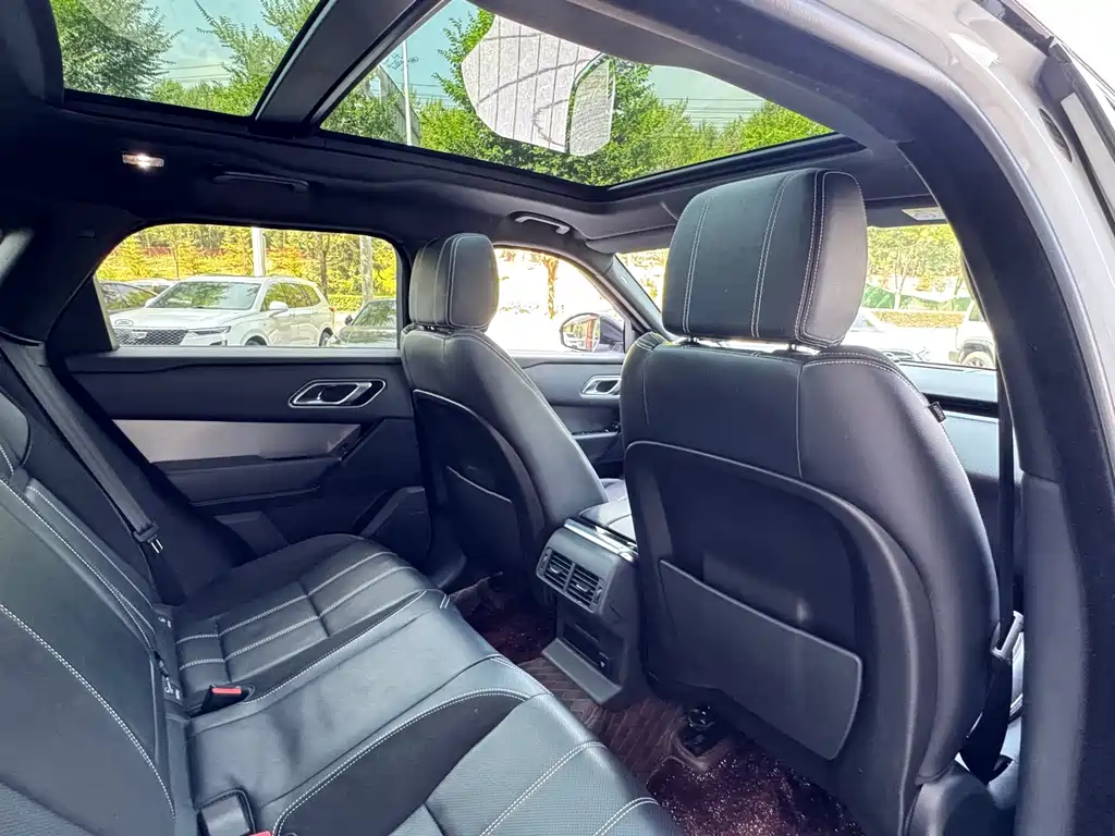 Land Rover Velar — миниатюра 22