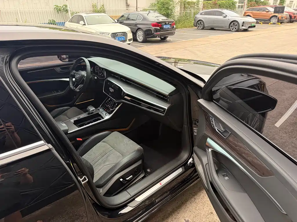 Audi A6L — миниатюра 6