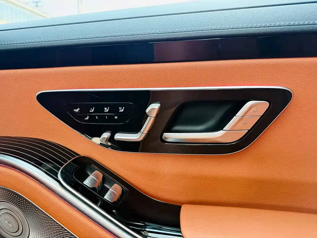 Mercedes-Benz S-Class — миниатюра 17