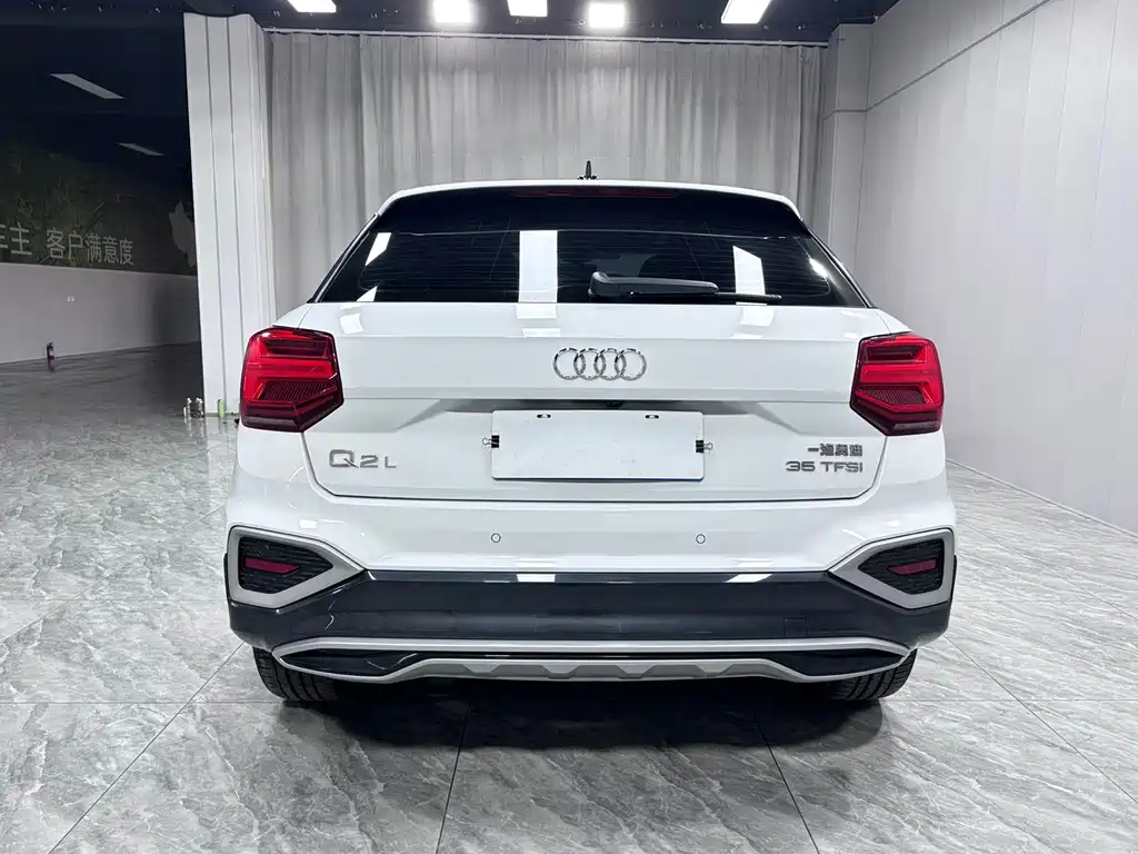 Audi Q2L — миниатюра 5