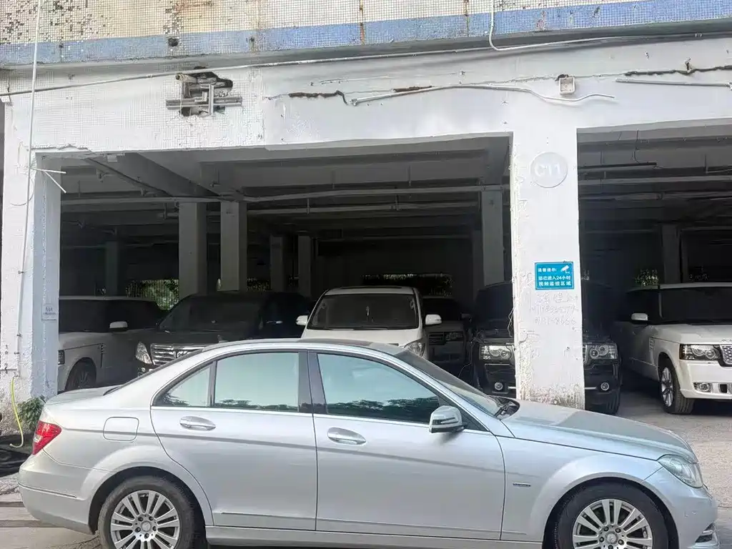 Mercedes-Benz C-Class — миниатюра 4