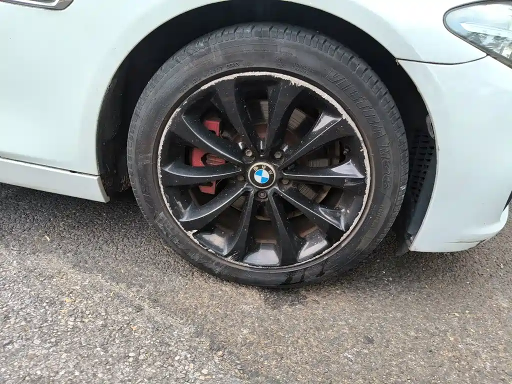 BMW 5 Series — миниатюра 25