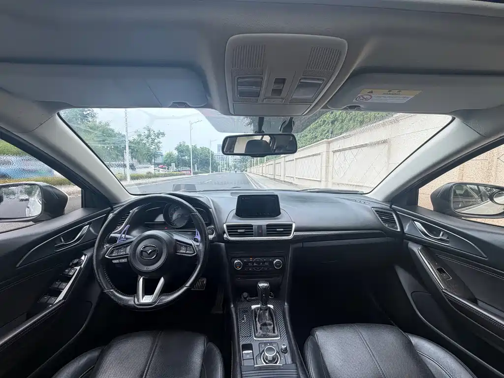 Mazda 3 Axela — миниатюра 8