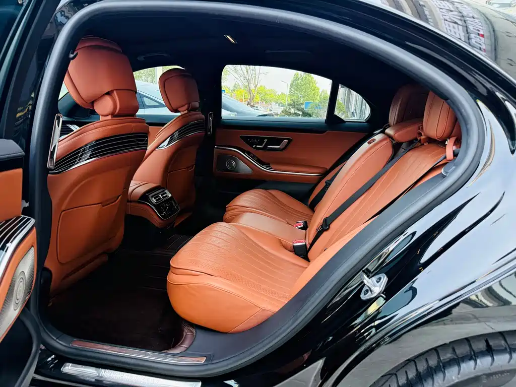 Mercedes-Benz S-Class — миниатюра 8
