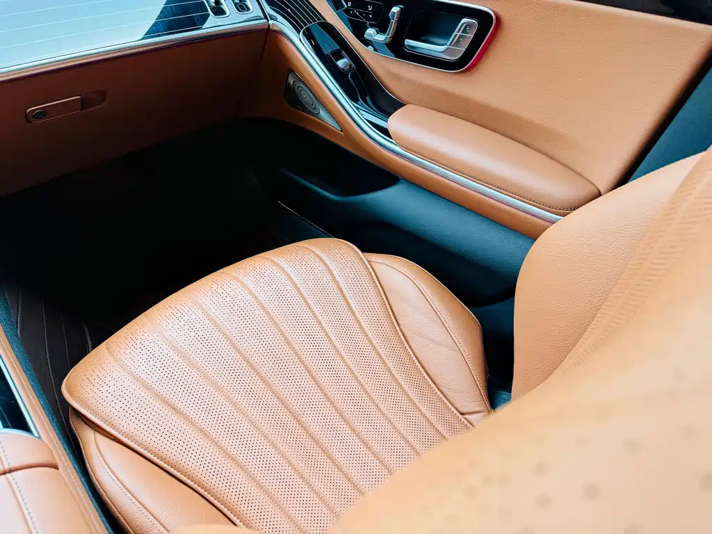 Mercedes-Benz S-Class — миниатюра 12