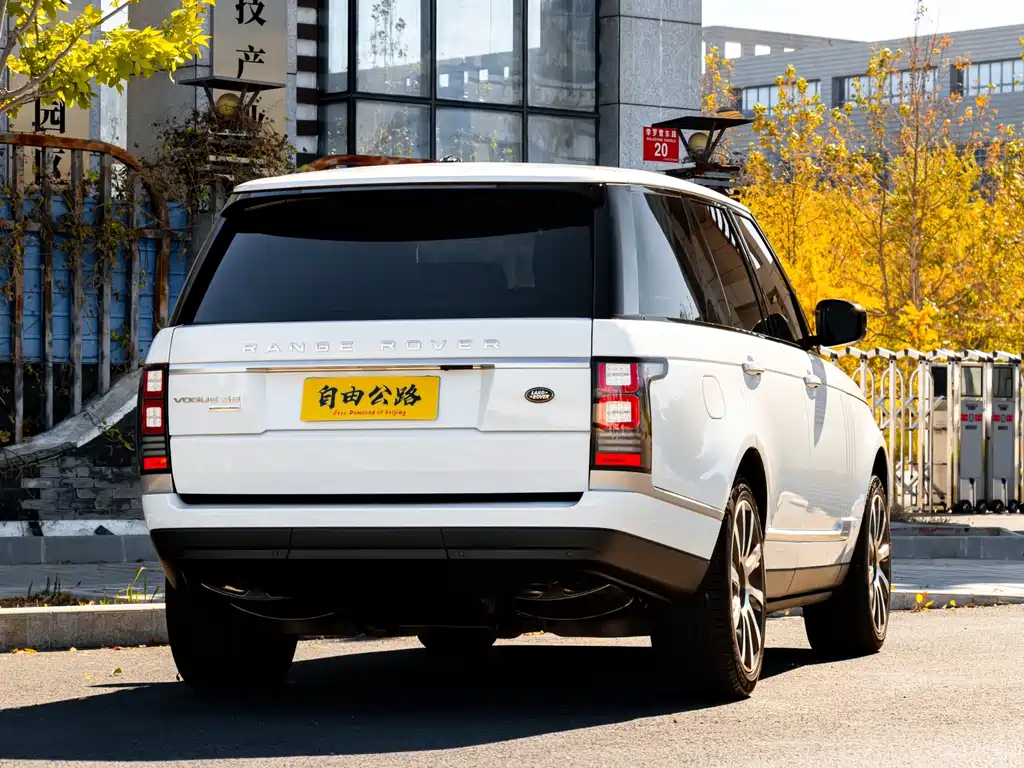 Land Rover Range Rover — миниатюра 5