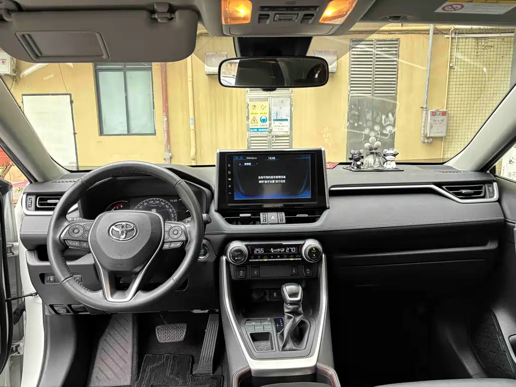 TOYOTA RAV4 RONGFANG