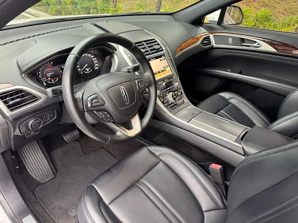 Lincoln MKZ — миниатюра 12