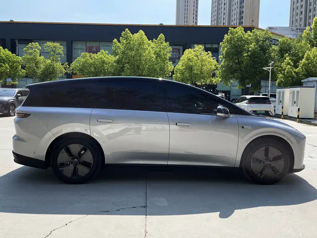 Li Auto Идеальный I8 — миниатюра 6