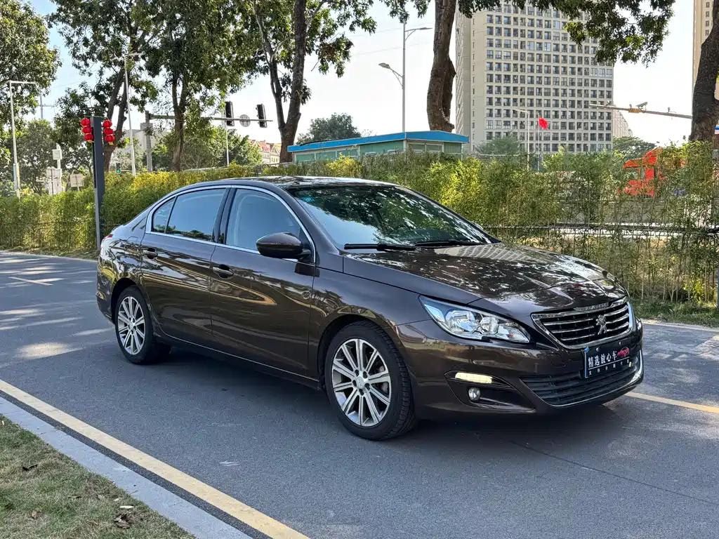 Peugeot 408 1.8L Auto Luxury Edition, фото 3