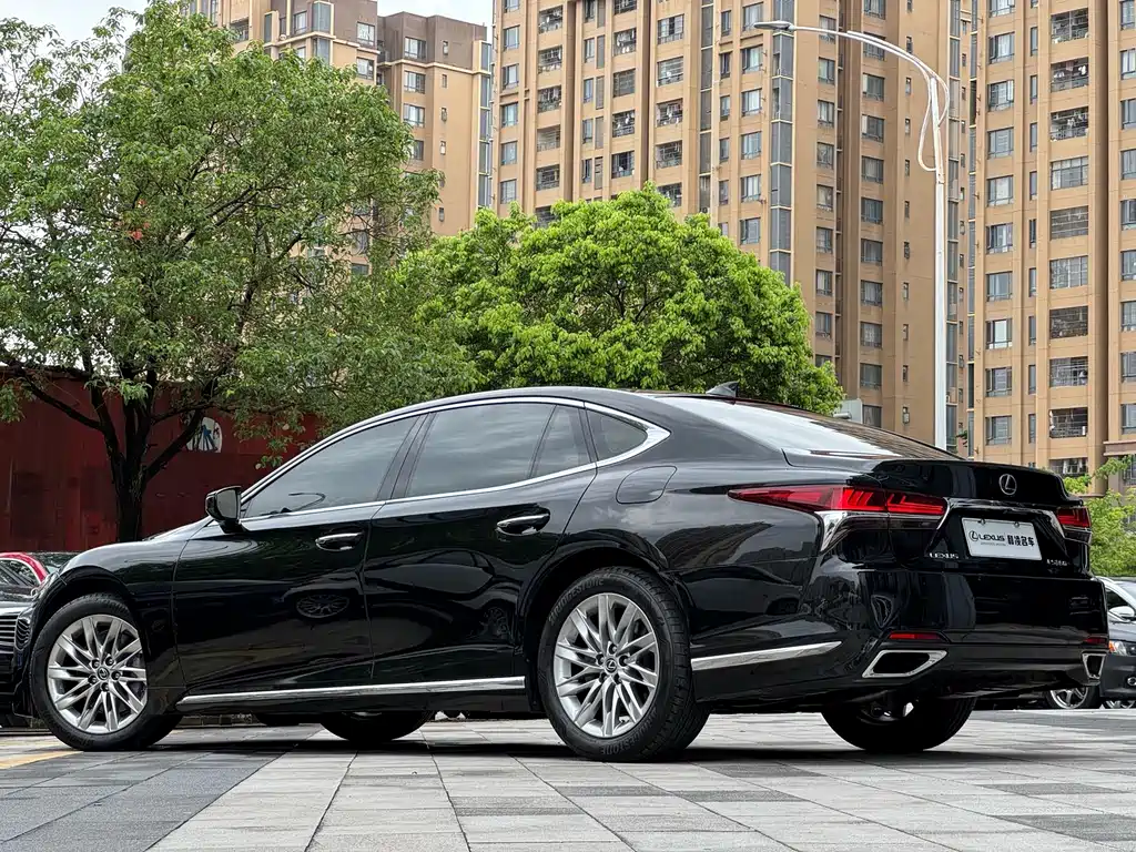 Lexus LS 2018 350 Luxury V