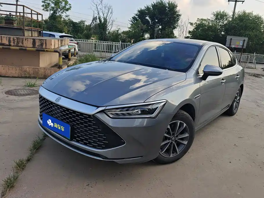 2025 BYD Qin - zdjęcie 1 z 16