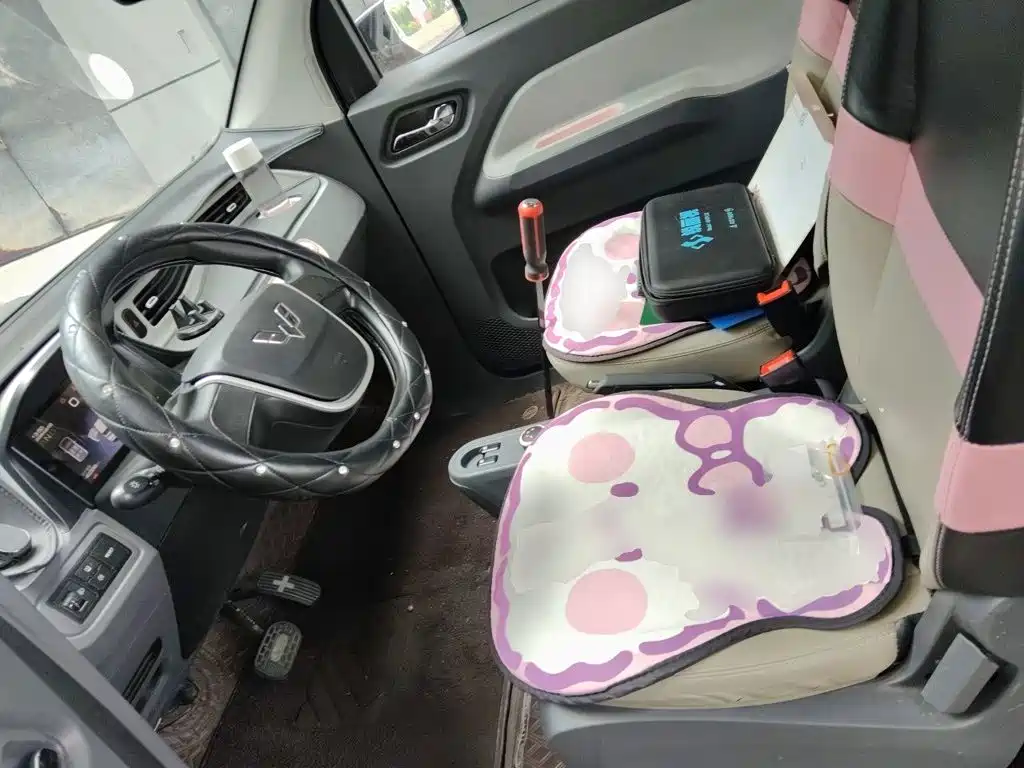 Wuling MINIEV — миниатюра 12