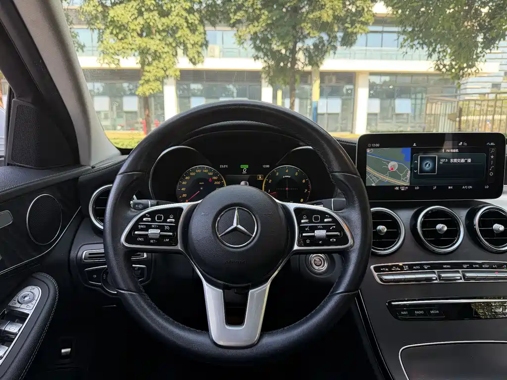 Mercedes-Benz C-Class — миниатюра 18