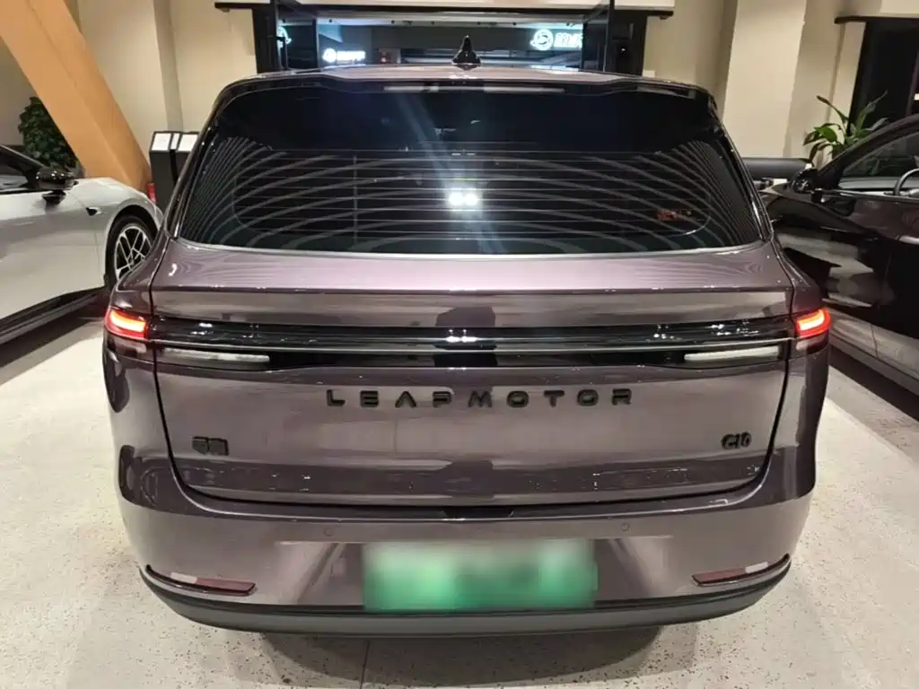 Leapmotor Leapmotor C10 — миниатюра 6