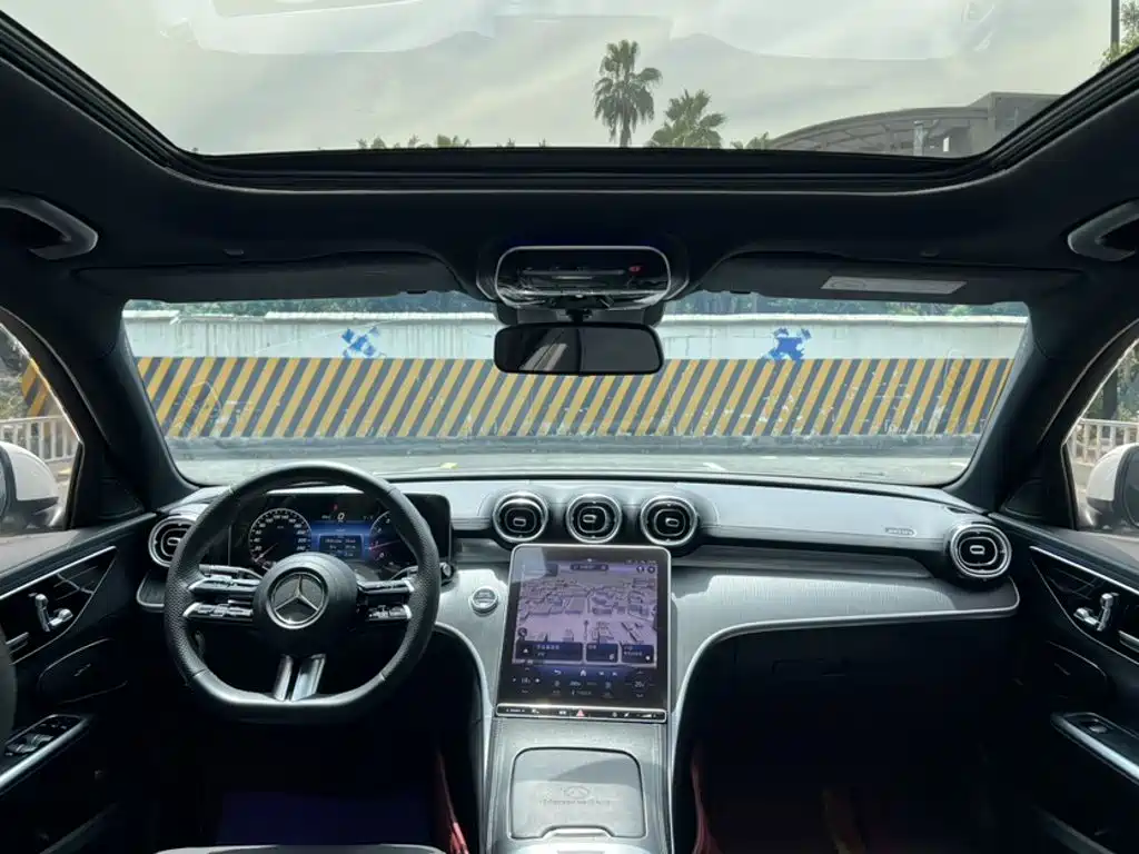 Mercedes-Benz C-Class — миниатюра 13