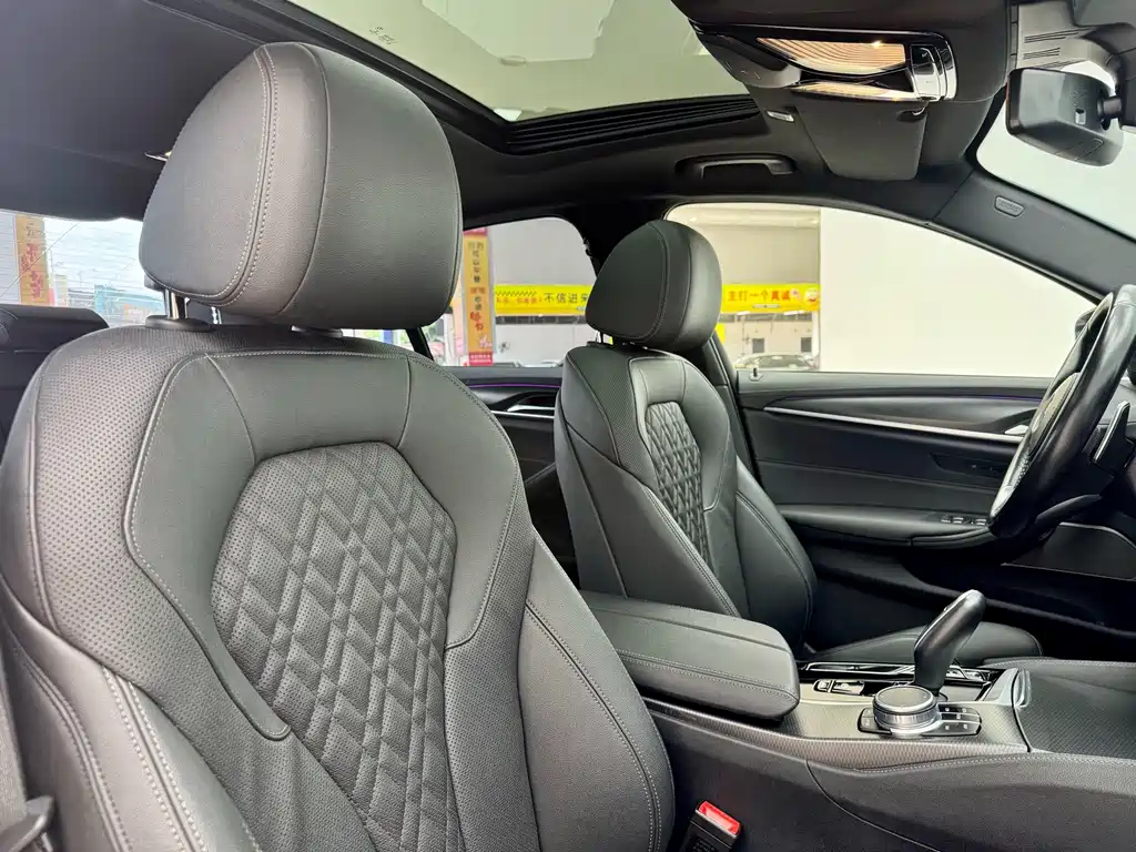BMW 5 Series (Import) — миниатюра 15