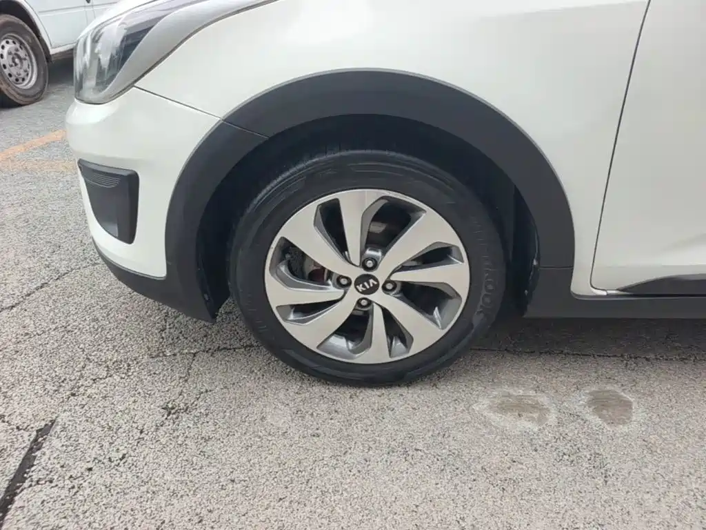 Kia KX Cross — миниатюра 23