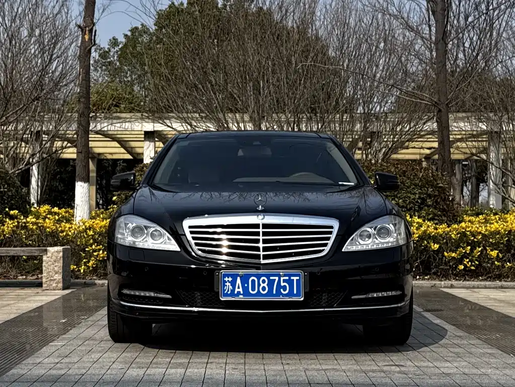 Mercedes-Benz S-Class 2013