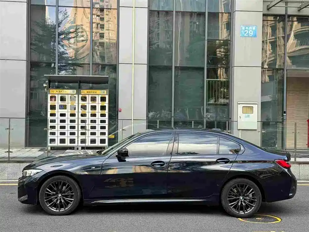 BMW 3 Series — миниатюра 3