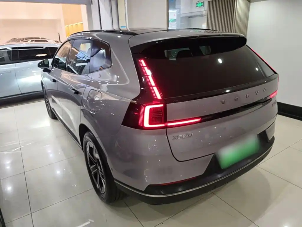 Volvo гибрид Volvo XC70 plug-in — миниатюра 5