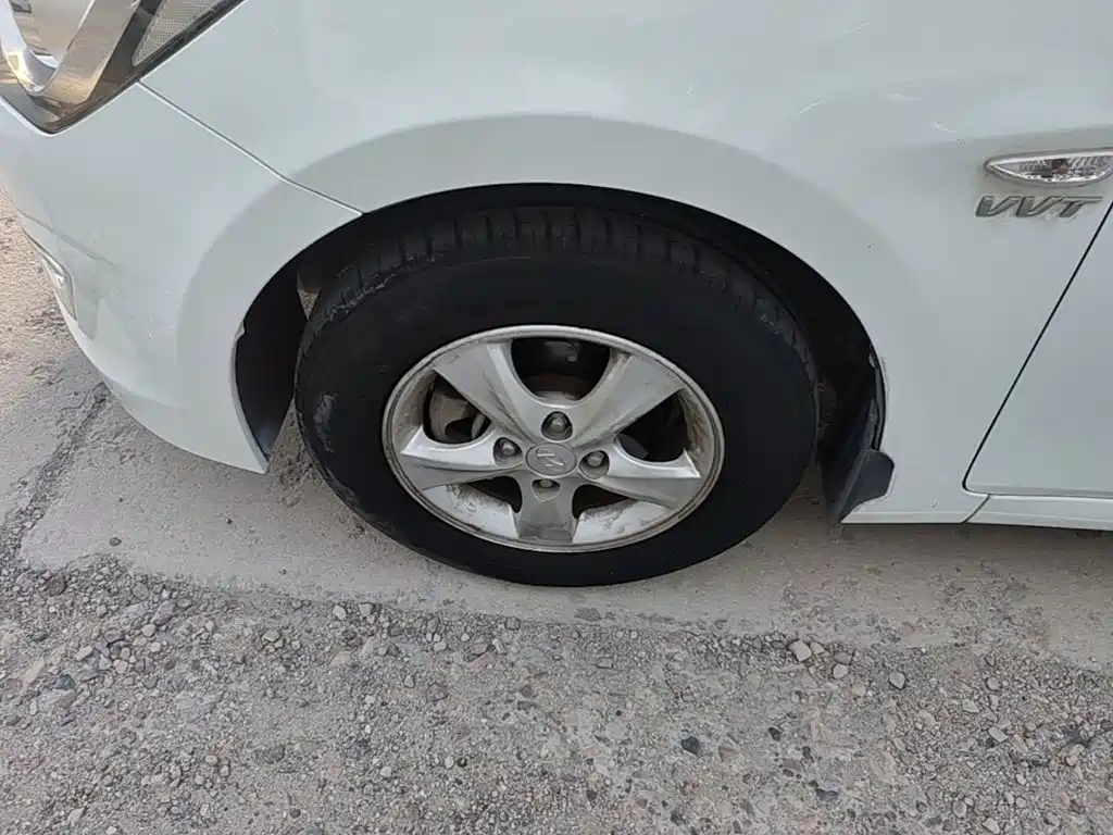 Hyundai Verna — миниатюра 23