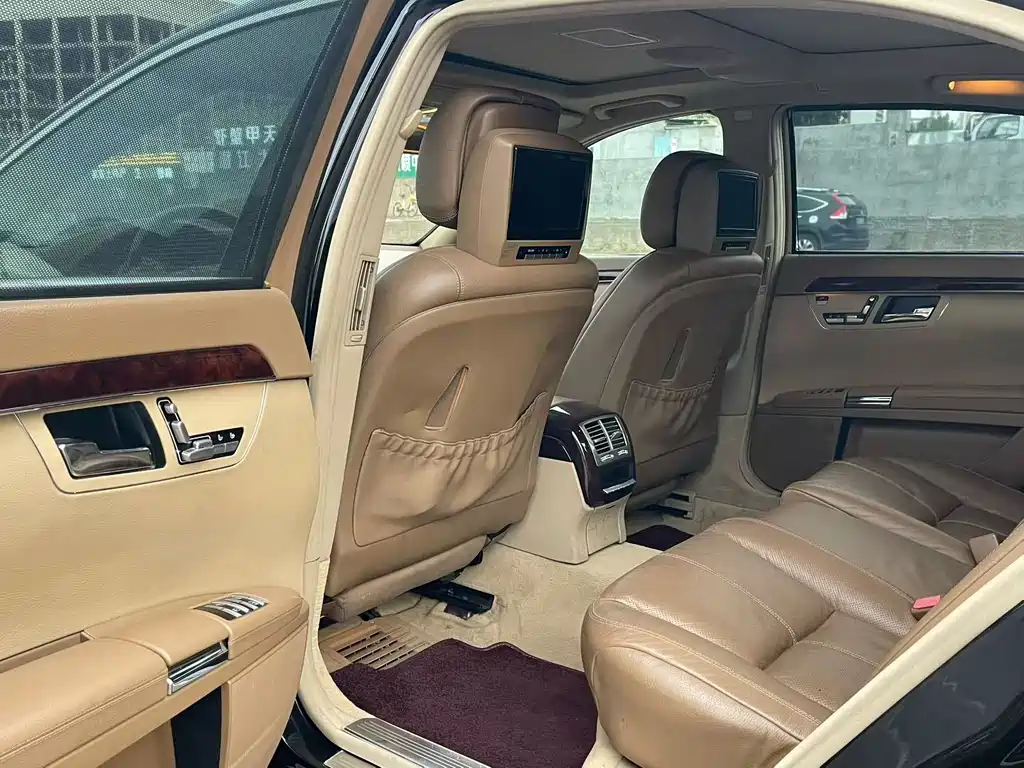 Mercedes-Benz S-Class — миниатюра 9