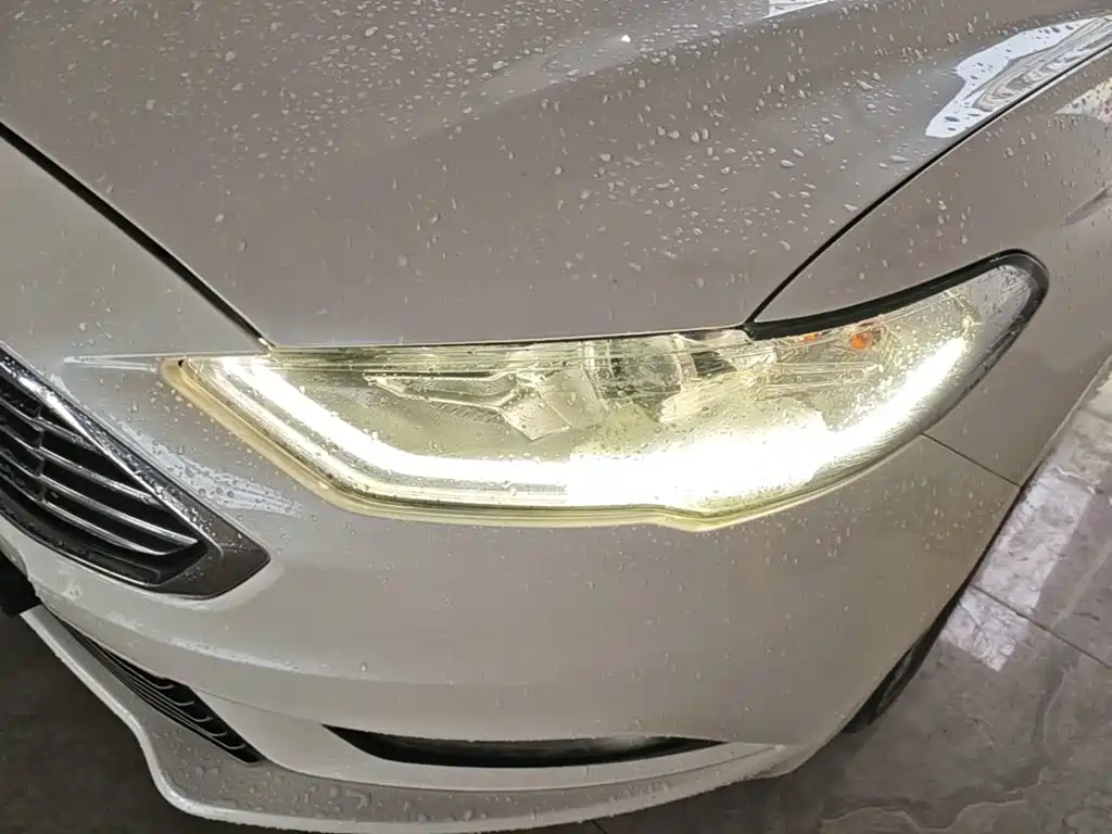 Ford Mondeo — миниатюра 24