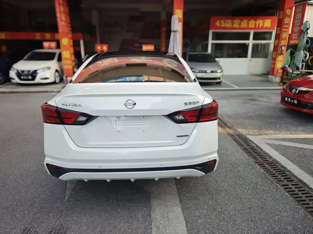 Nissan Teana — миниатюра 5