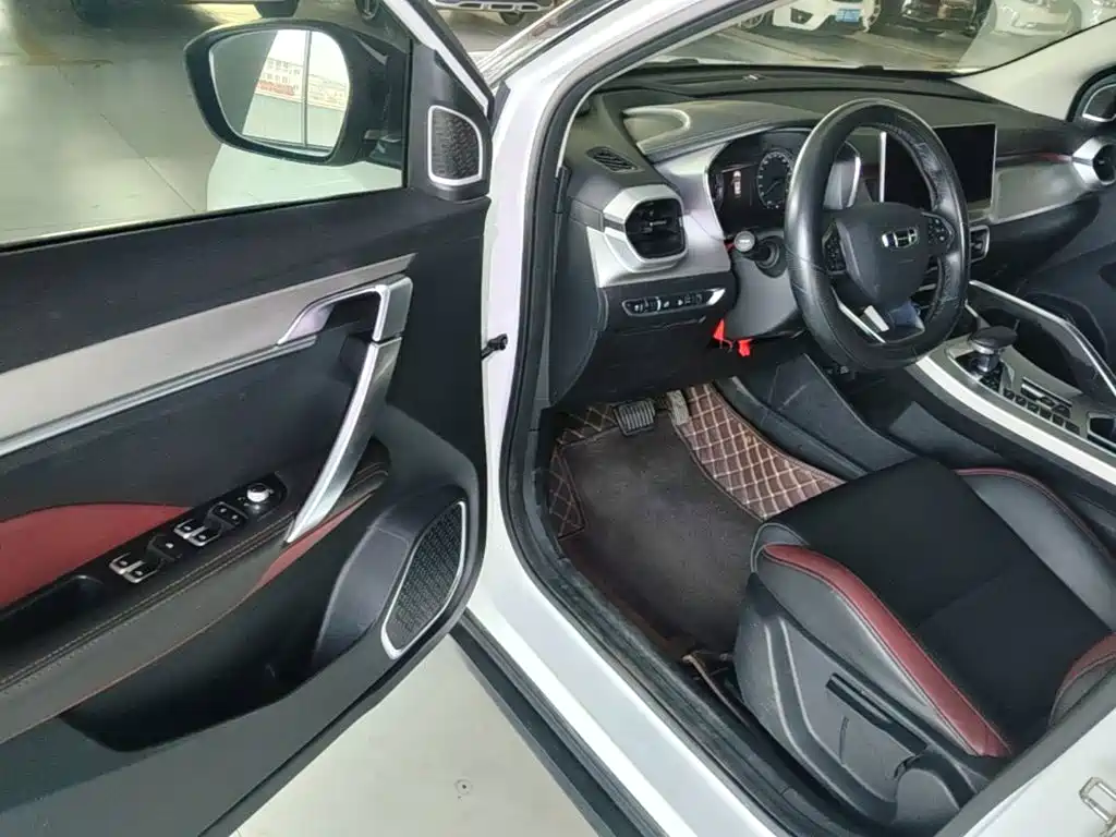 Geely Binyue — миниатюра 16