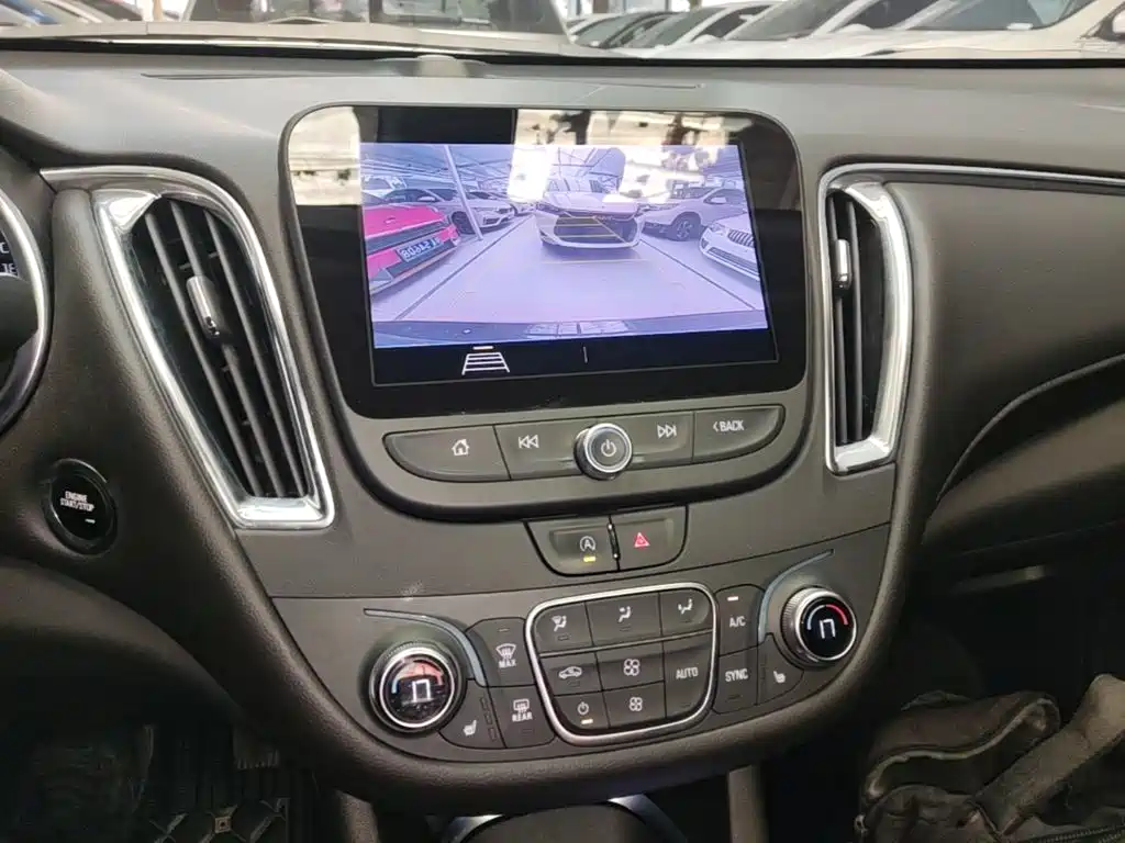 Chevrolet Malibu XL — миниатюра 13