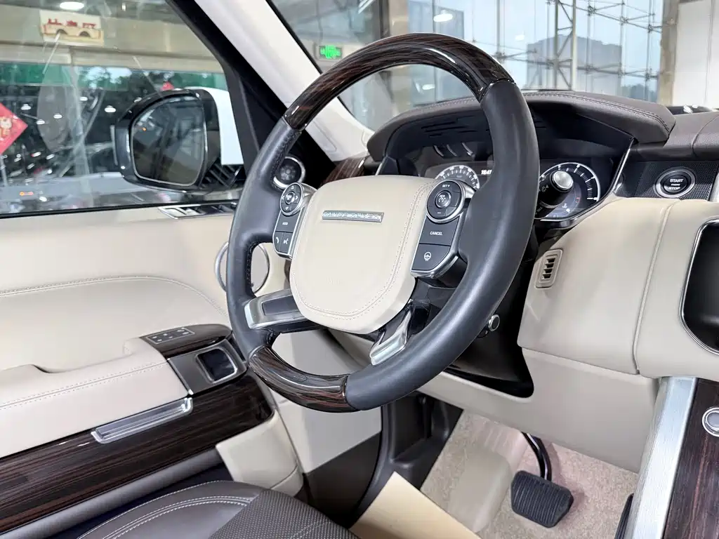 Land Rover Range Rover — миниатюра 19